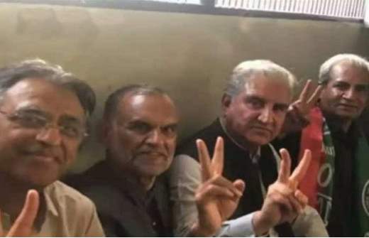 पाकिस्तान के पूर्व विदेश मंत्री समेत पीटीआई के कई नेता गिरफ्तार